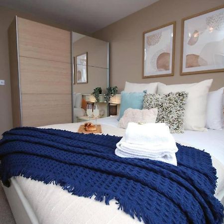 The Observatory By Mia Living 2 Bedroom Apartment Overlooking Swansea Beach With Free Parking Bagian luar foto