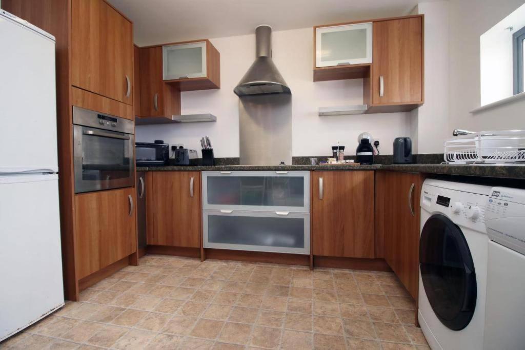 The Observatory By Mia Living 2 Bedroom Apartment Overlooking Swansea Beach With Free Parking Bagian luar foto