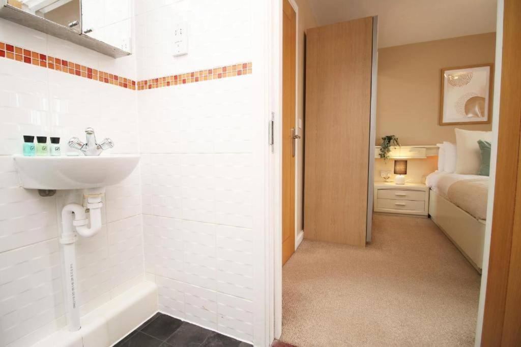 The Observatory By Mia Living 2 Bedroom Apartment Overlooking Swansea Beach With Free Parking Bagian luar foto