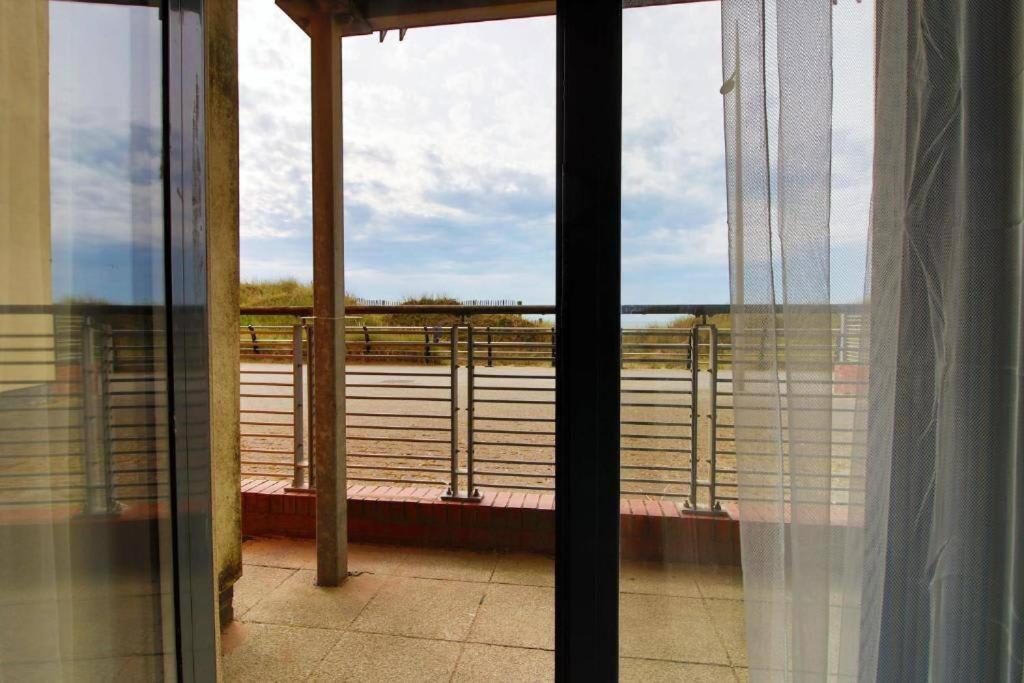 The Observatory By Mia Living 2 Bedroom Apartment Overlooking Swansea Beach With Free Parking Bagian luar foto