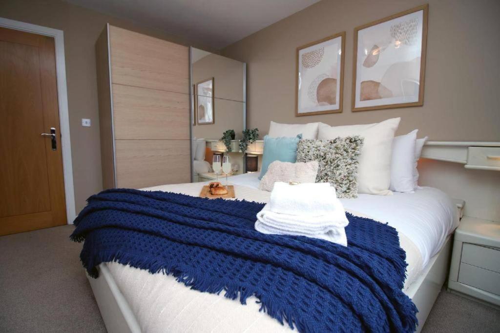 The Observatory By Mia Living 2 Bedroom Apartment Overlooking Swansea Beach With Free Parking Bagian luar foto