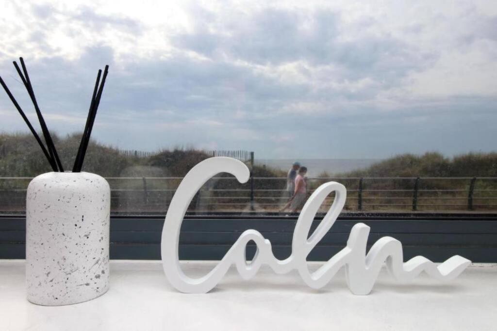 The Observatory By Mia Living 2 Bedroom Apartment Overlooking Swansea Beach With Free Parking Bagian luar foto